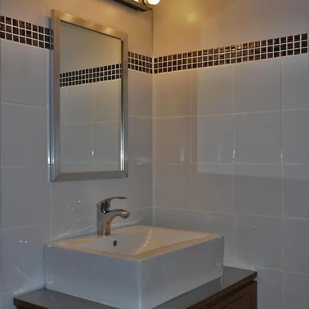 Chambres D'Hotes Ptits Dej Inclus - Salle D'Eau Tout A Vous - Parking Prive Gratuit - Centre Ville Bergerac 5Km - Domaine De Bellevue Cottage En Perigord Lembras Exterior photo