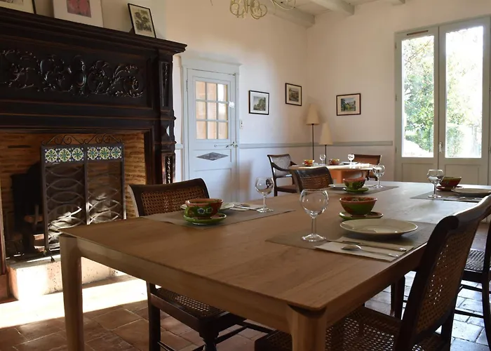 Chambres D\'Hotes Ptits Dej Inclus - Salle D\'Eau Tout A Vous - Parking Prive Gratuit - Centre Ville Bergerac 5Km - Domaine De Bellevue Cottage En Perigord